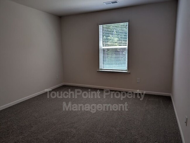 Building Photo - 5132 Hyrule Dr