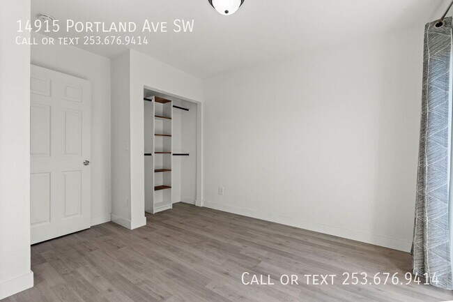 Building Photo - 14915 Portland Ave SW