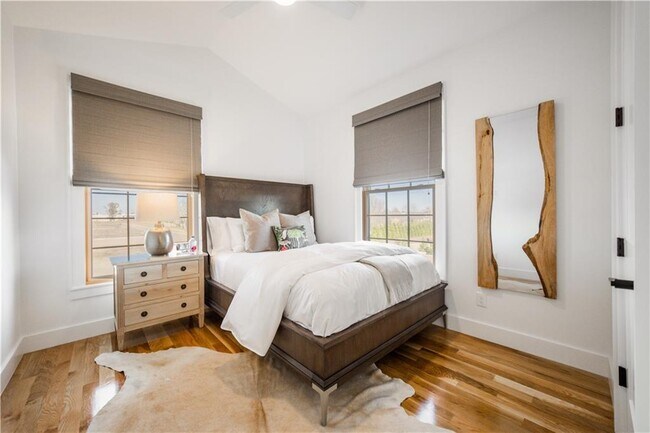 Building Photo - 4607 S 47th St