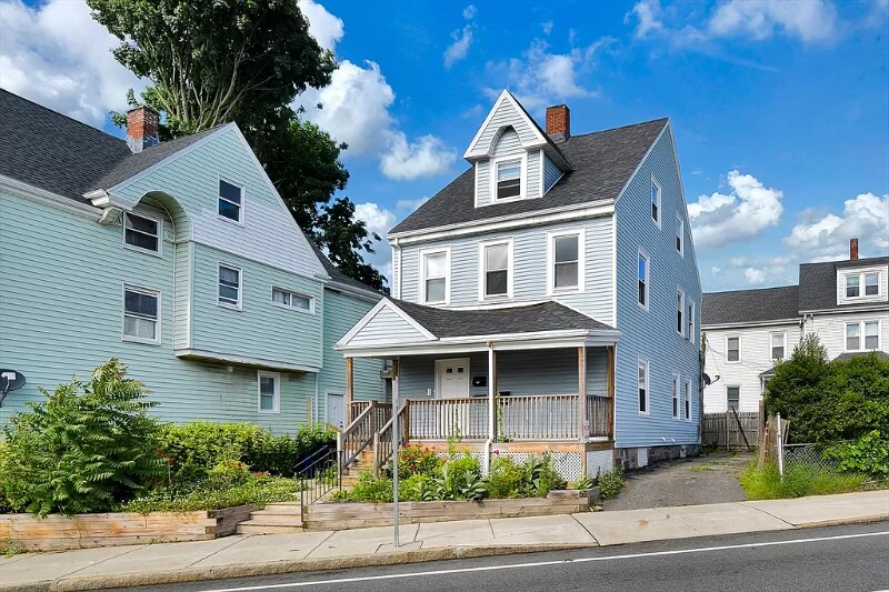 Primary Photo - 964 Morton St