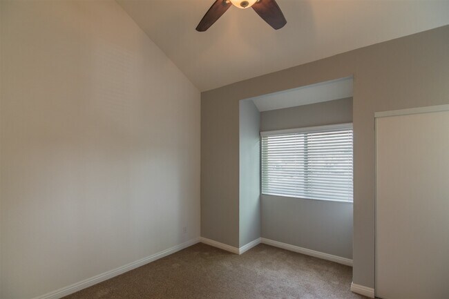 Building Photo - For rent in Granite Hills EC | 3BR 3BA with Garage