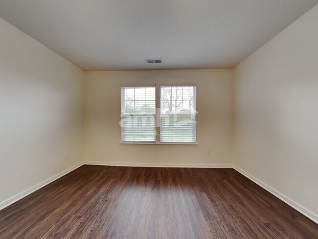Building Photo - 1070 Halifax Ln
