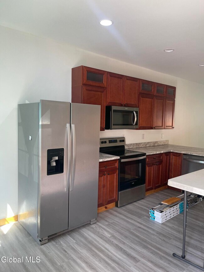 Building Photo - 4282 NY-50