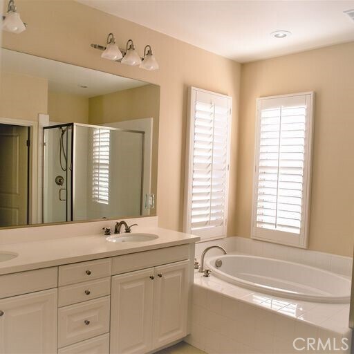 Building Photo - 56 Twin Gables