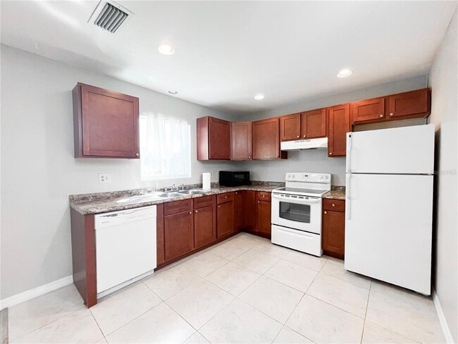 Building Photo - 6576 Sweetbriar Ln