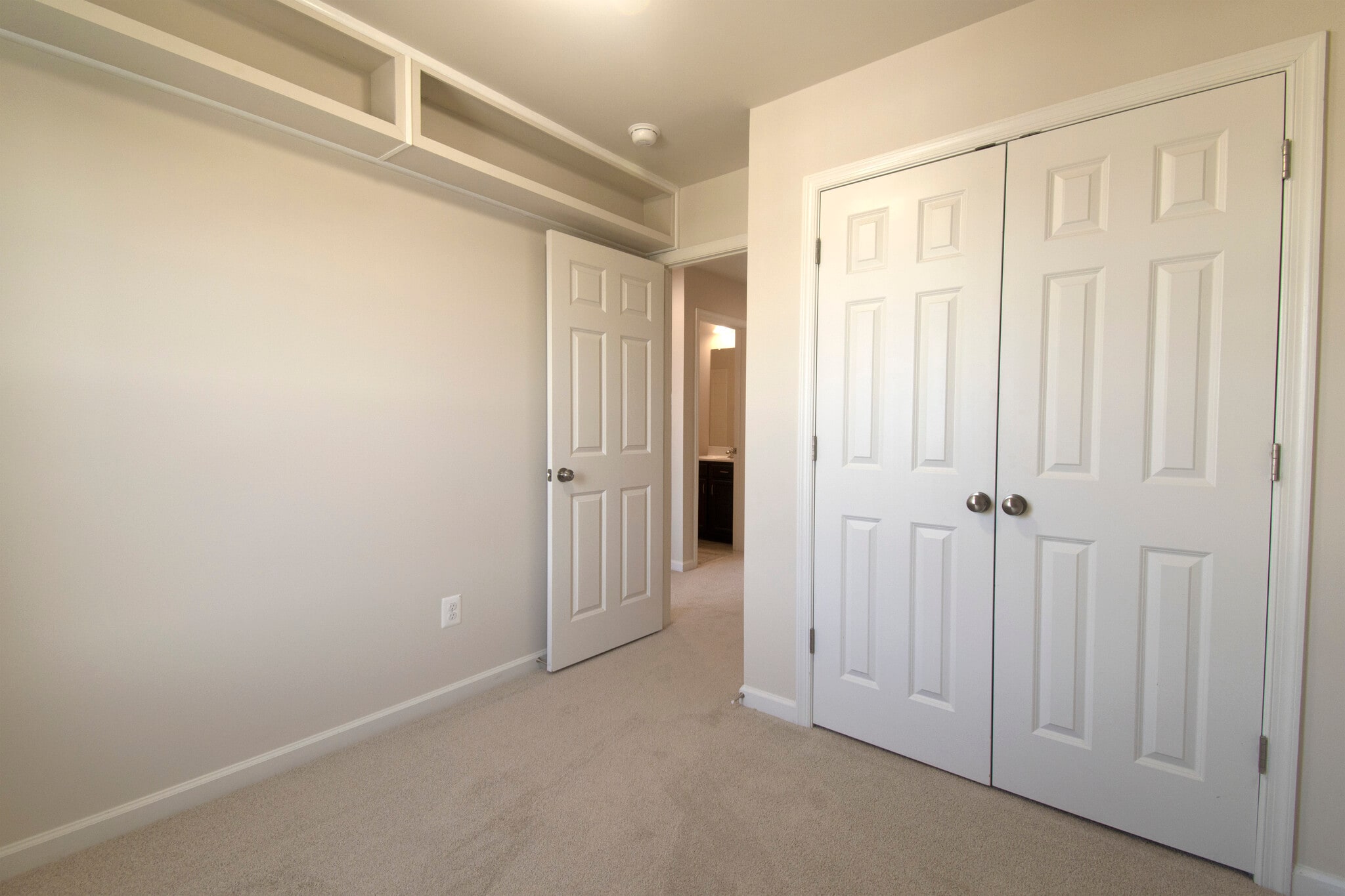 Secondary Bedroom - 105 Gristmill Ct