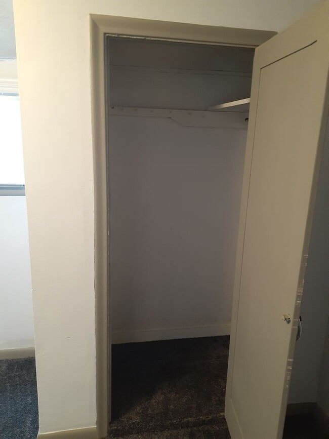 Building Photo - Super Cute 3 bed 1 bath country home