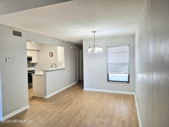 Building Photo - 8473 Pineverde Ln