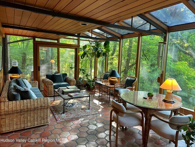 Building Photo - 26 Webster Rd