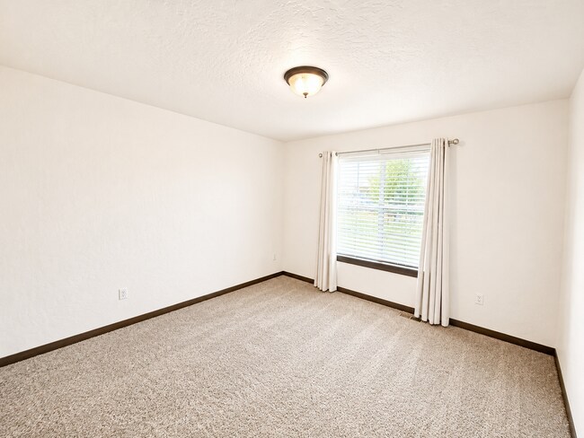 Building Photo - 2703 N Fordham St