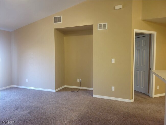 Building Photo - 2519 Park Rd