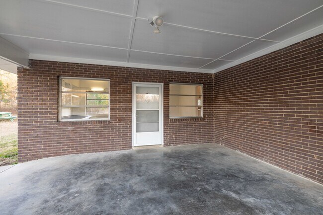 Building Photo - 44261 Old U.S. 52