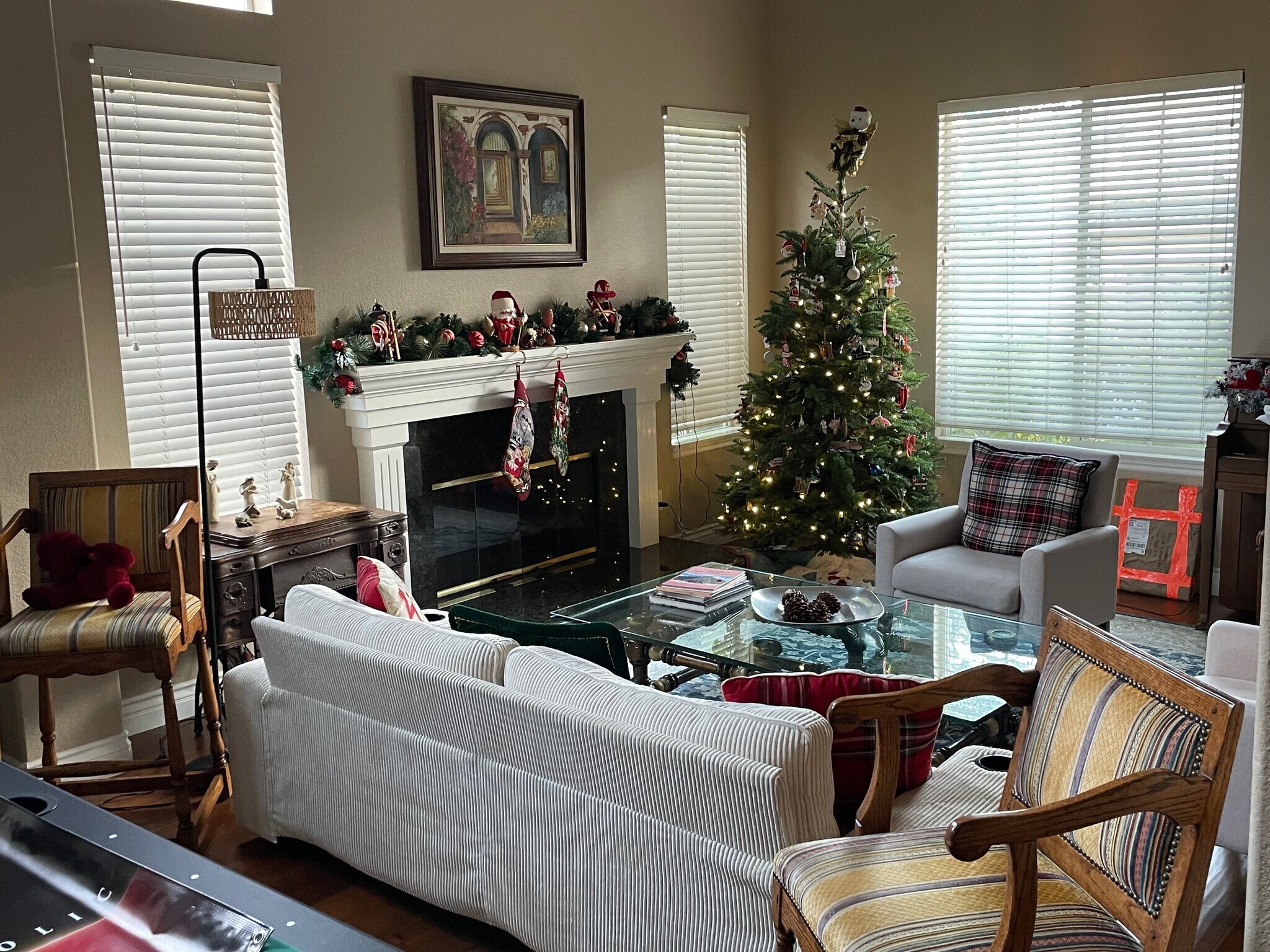 Living room - 5028 Pearlman Way