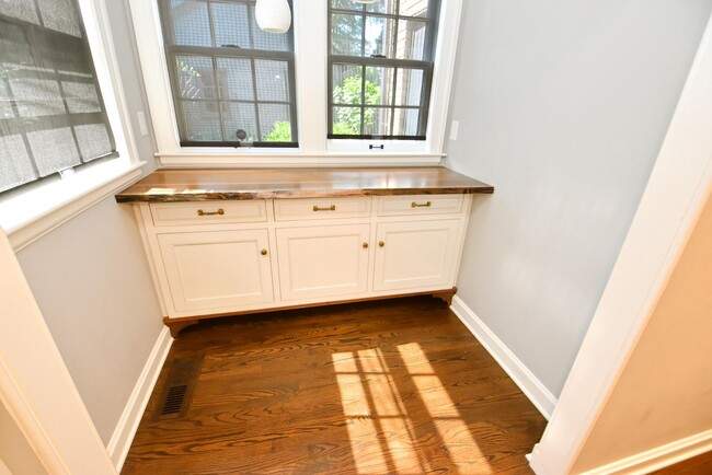 Building Photo - Notre Dame Alumni Owned Home For Lease