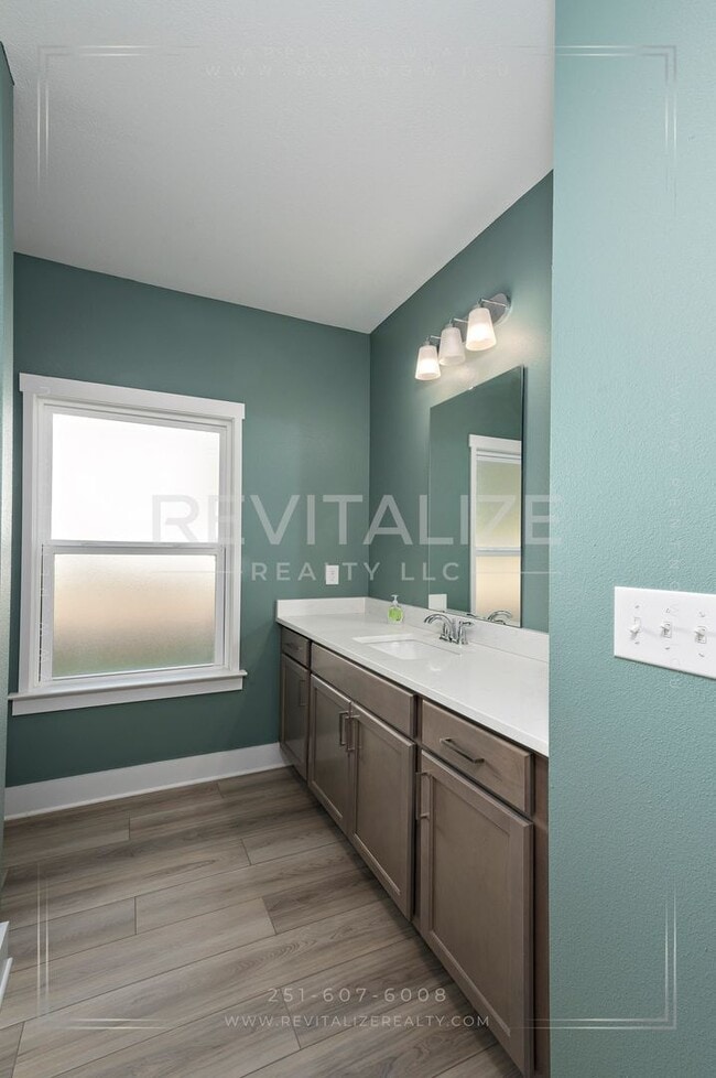 Building Photo - Charming Gold Fortified Home in Live Oak Estates – Near Downtown Fairhope!