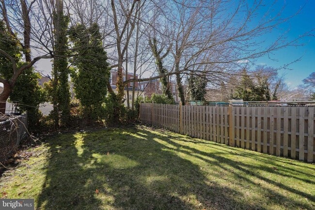 Building Photo - 8 Wynnewood Ave