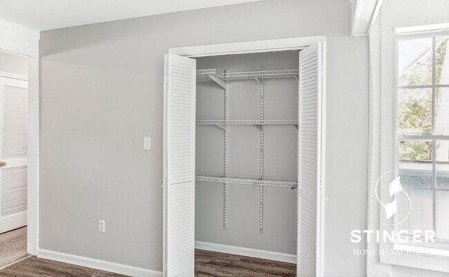 Building Photo - 2 Bedroom / 1 Bath For Rent In Tabby Oaks ...