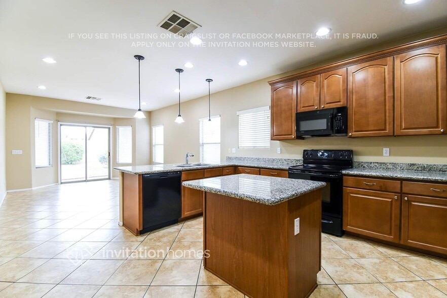 Building Photo - 11463 East Starkey Avenue