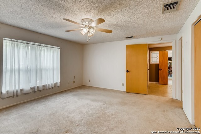 Building Photo - 12250 Parrigin Rd