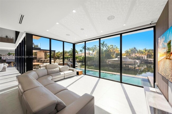 Building Photo - 1102 Washington St