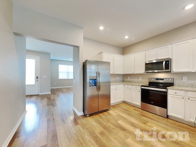 Building Photo - 6092 Dolostone Dr