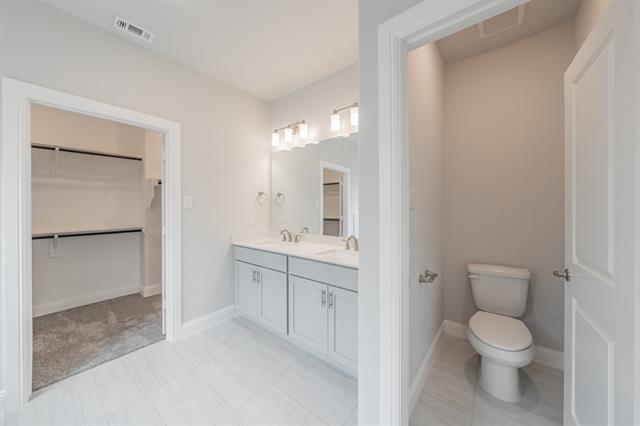 Building Photo - 224 Gardenia Dr