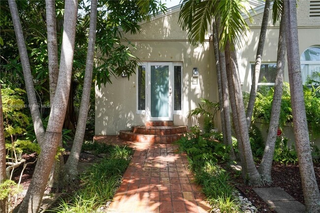 Primary Photo - 2280 SW 16th Ct