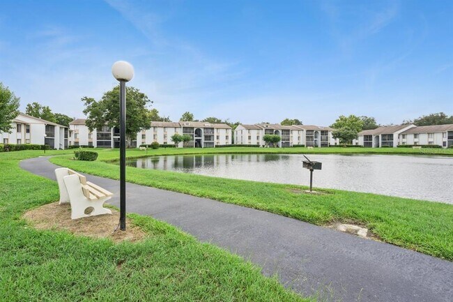 Building Photo - 8215 Sun Spring Cir