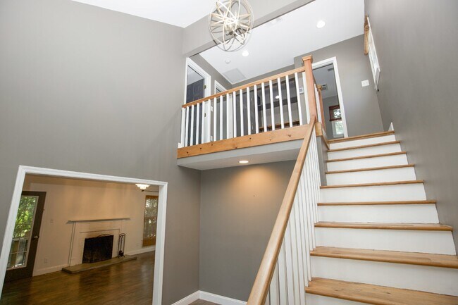Building Photo - "3-Bedroom Home on Fox Hunt Lane in Southern Pines – Cozy Living Awaits!"