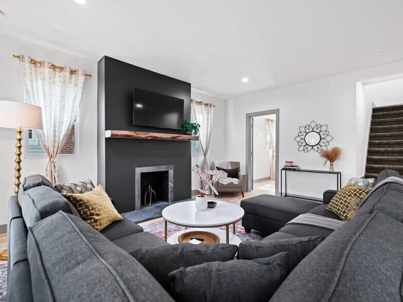 Building Photo - 432 N Firestone Blvd