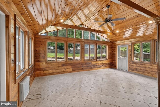 Building Photo - 6035 Chatsworth Ln