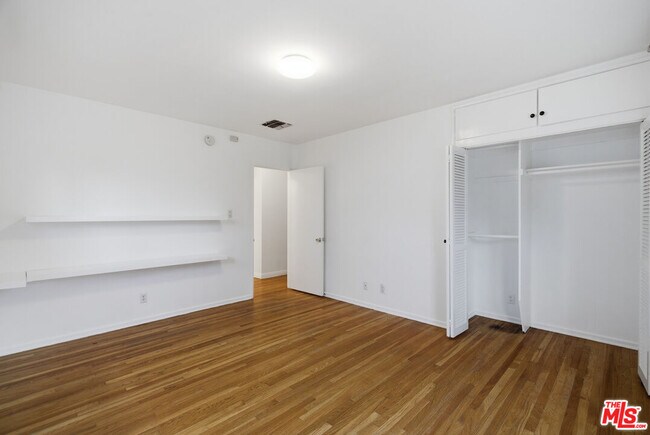 Building Photo - 12811 Cumpston St