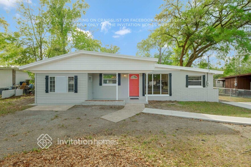 Building Photo - 2130 Thiervy Dr