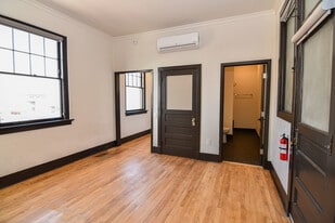 Building Photo - 36 W Main St