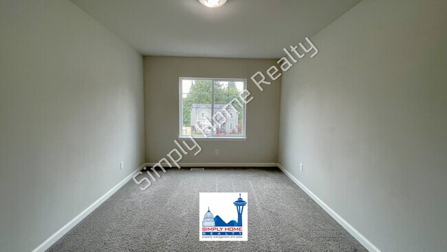 Building Photo - Step Inside to this Home with Spacious & Flexible Living!