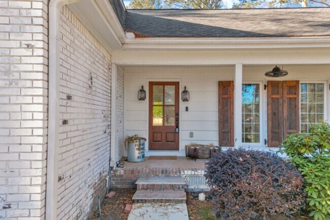 Building Photo - Elegant 4BR Home with Luxury Finishes and Premier Amenities in Marietta