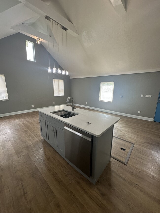 Building Photo - 5808 Fir Ave