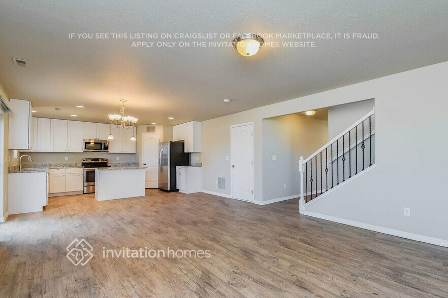 Building Photo - 3614 Saguaro Cir