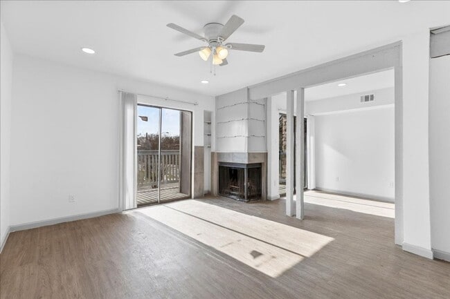 Building Photo - 5220 Tahoe Trail