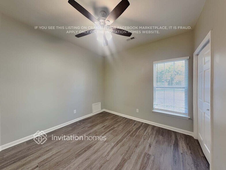 Building Photo - 9608 Veronica Dr