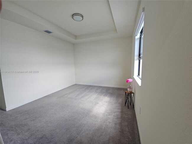 Building Photo - 3310 W 114th Terrace