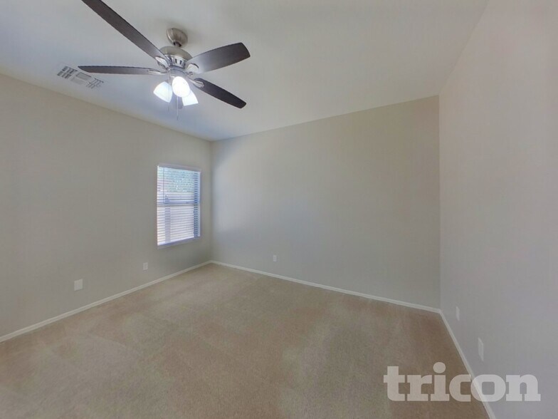 Building Photo - 40086 W Bonneau St