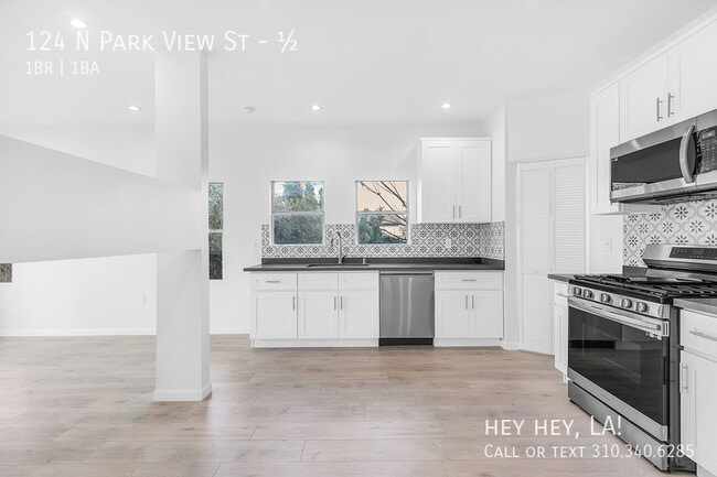 Building Photo - 124 N Park View St