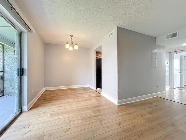 Building Photo - 4795 S Texas Ave