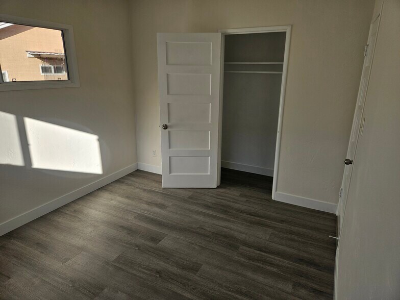 Bedroom - 25515 Senator Ave