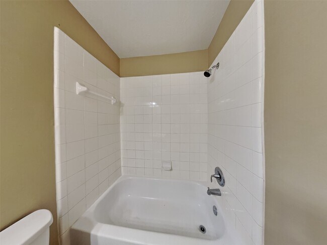 Building Photo - 14302 Baron Creek Ln