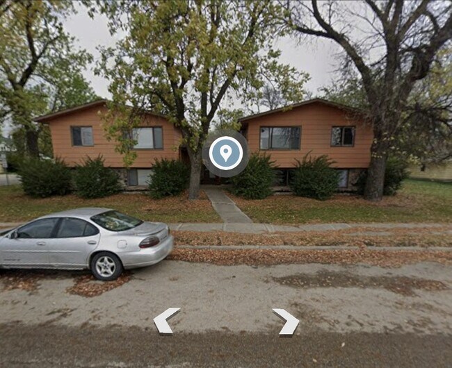 Primary Photo - 48 2nd Ave NE