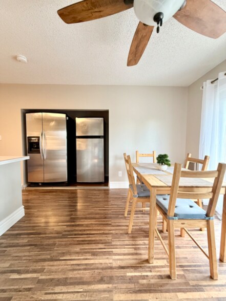 Building Photo - 1601 27th Ave