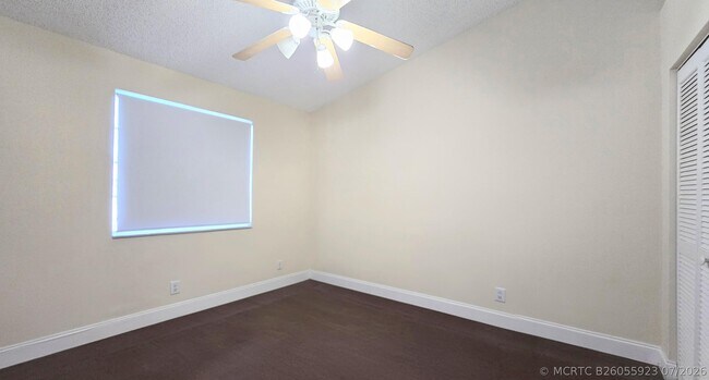 Building Photo - 6241 NW 74th Ct