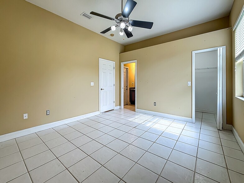 Building Photo - 20626 Longleaf Pine Ave